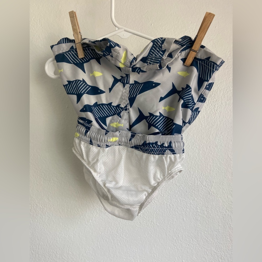 Tea Collection Swim Trunks - 9-12M - Picture 7 of 10